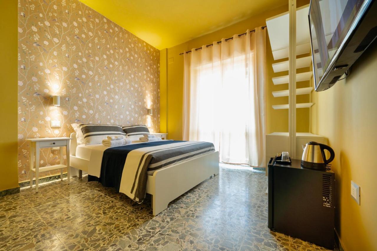 Boutique Rooms Carbonazzi 17 Cagliari Ngoại thất bức ảnh
