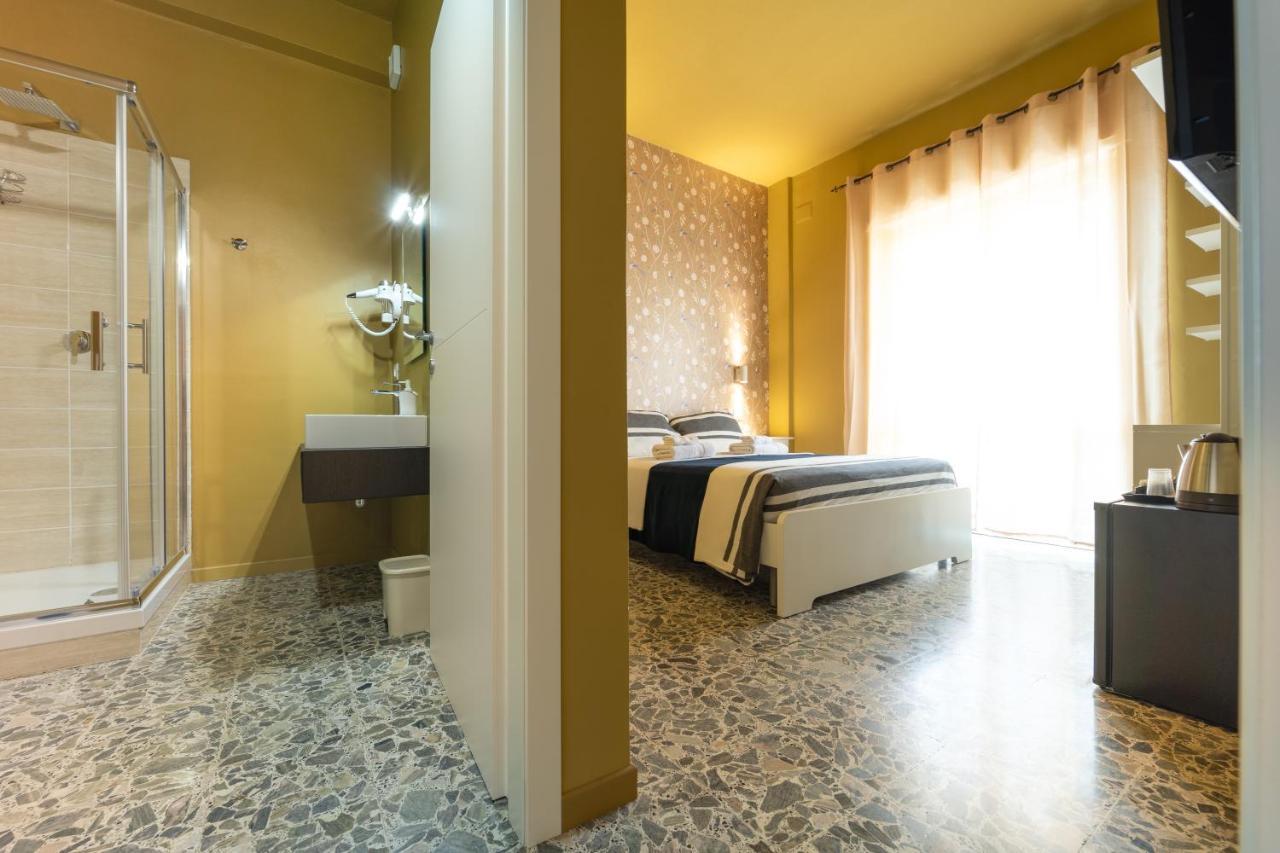 Boutique Rooms Carbonazzi 17 Cagliari Ngoại thất bức ảnh